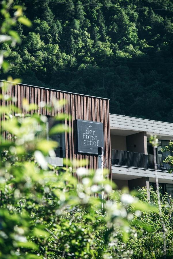 Garni-Hotel Der Forsterhof Lagundo Esterno foto